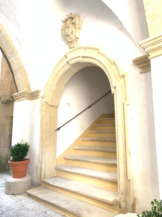 La Dimora Del Barone Hotel Vernole Bagian luar foto